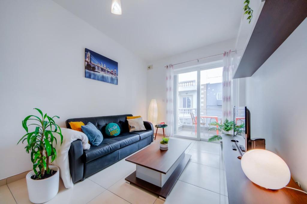 Prime Location, Modern Apartment in St Julian's, Paceville, APT 8 by Vaganza, St Julian's