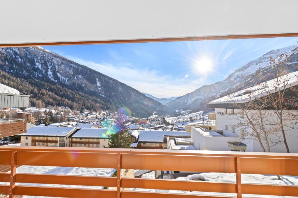 Appartement avec vue majestueuse sur les montagnes - 2