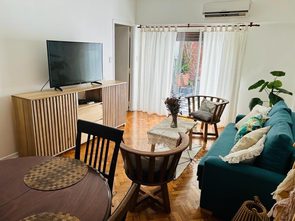 Departamento 3 ambientes con patio, terraza y parrila - 2