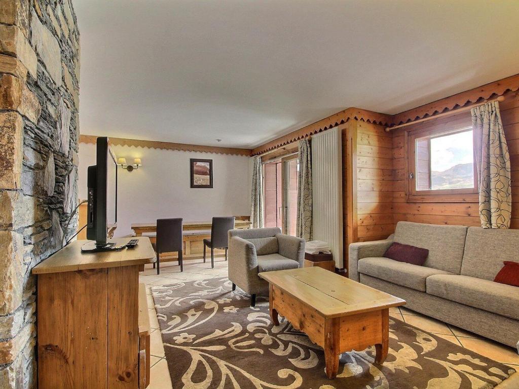 Duplex 3 chambres avec piscine, parking, ski aux pieds à Aime 2000 - FR-1-455-243 - 1