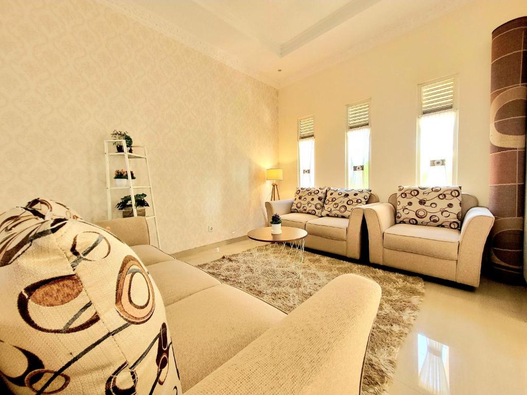 MG’S Villa