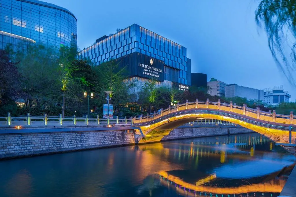 Intercontinental Jinan City Center by IHG, hotel in Jinan