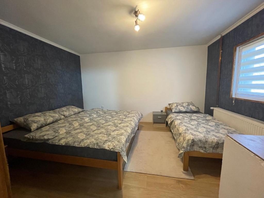 Lazin Apartman - 1