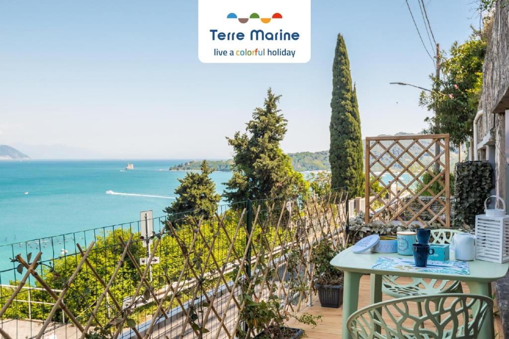 Eco dei Poeti, Terre Marine - 1