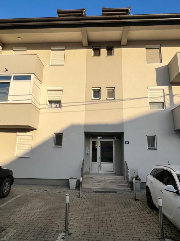 Aero Fly apartment Belgrade - 5