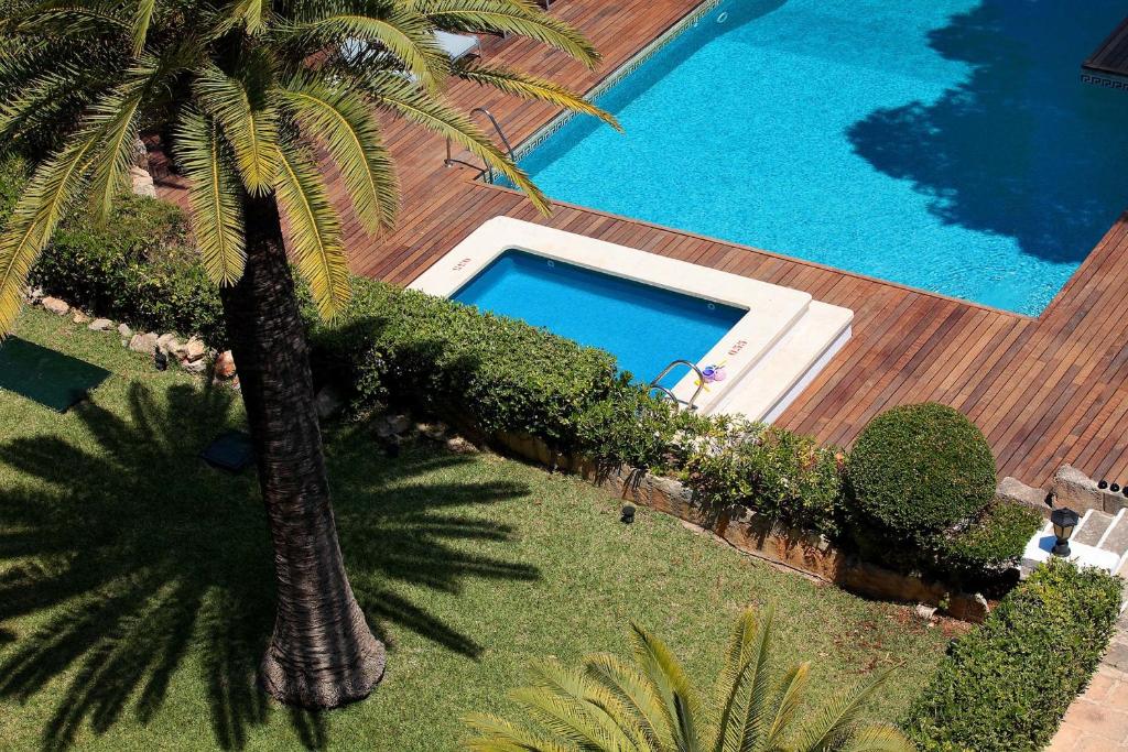 スイミングプール