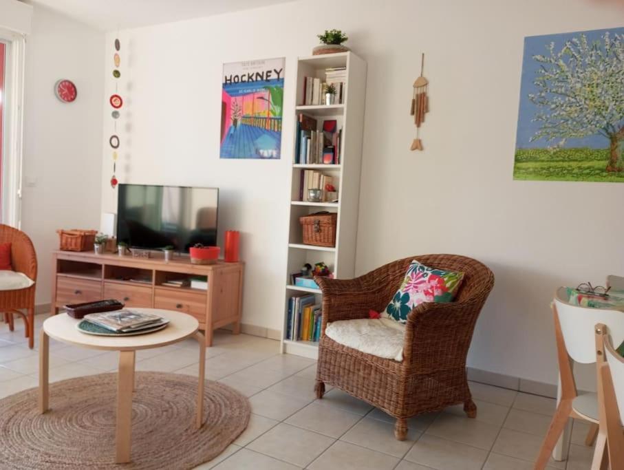 1,5 km plages Bel appartement calme Piscine Garage - 5