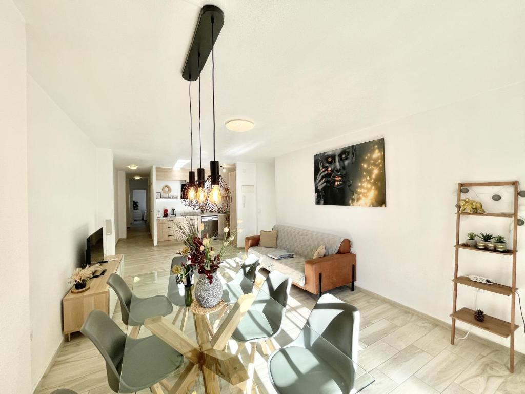 Sunset Torrevieja by Villas&You - 3
