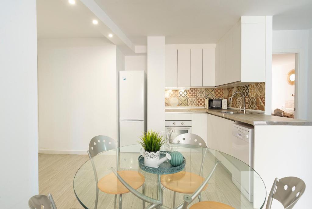 Coloma & Palo Beach by ELE Apartments - 3
