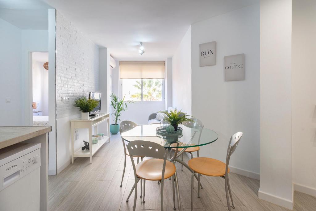 Coloma & Palo Beach by ELE Apartments - 4