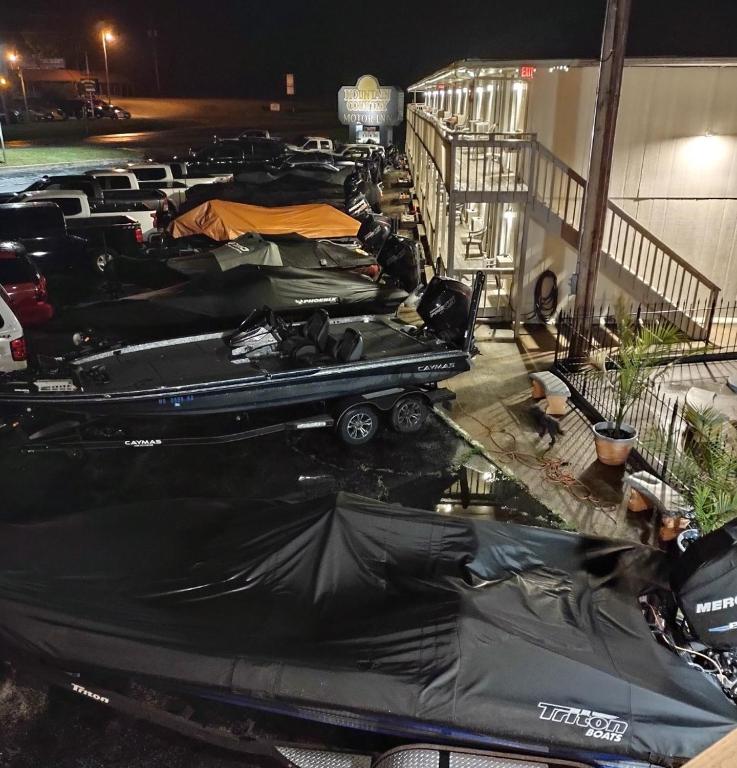 Mountain Country Motor Inn 전경