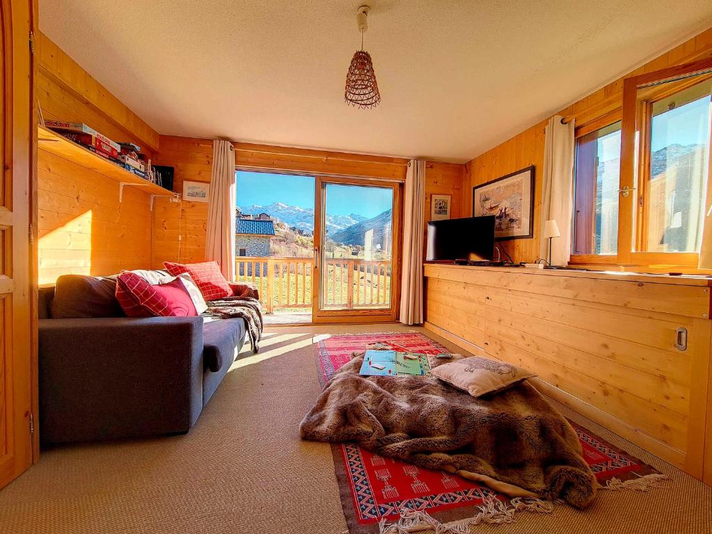 Chalet spacieux avec cheminée et WIFI au Levassay - FR-1-344-1202 - 4