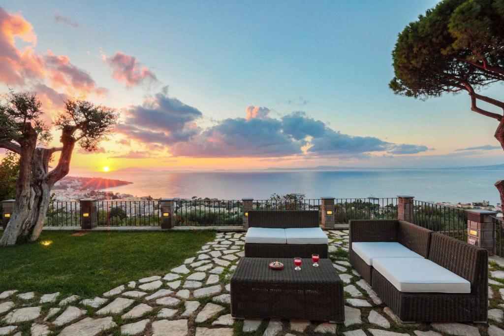 My Exclusive Italy - Luxury Villa with breathtaking Seaview, pool, BBQ - 2