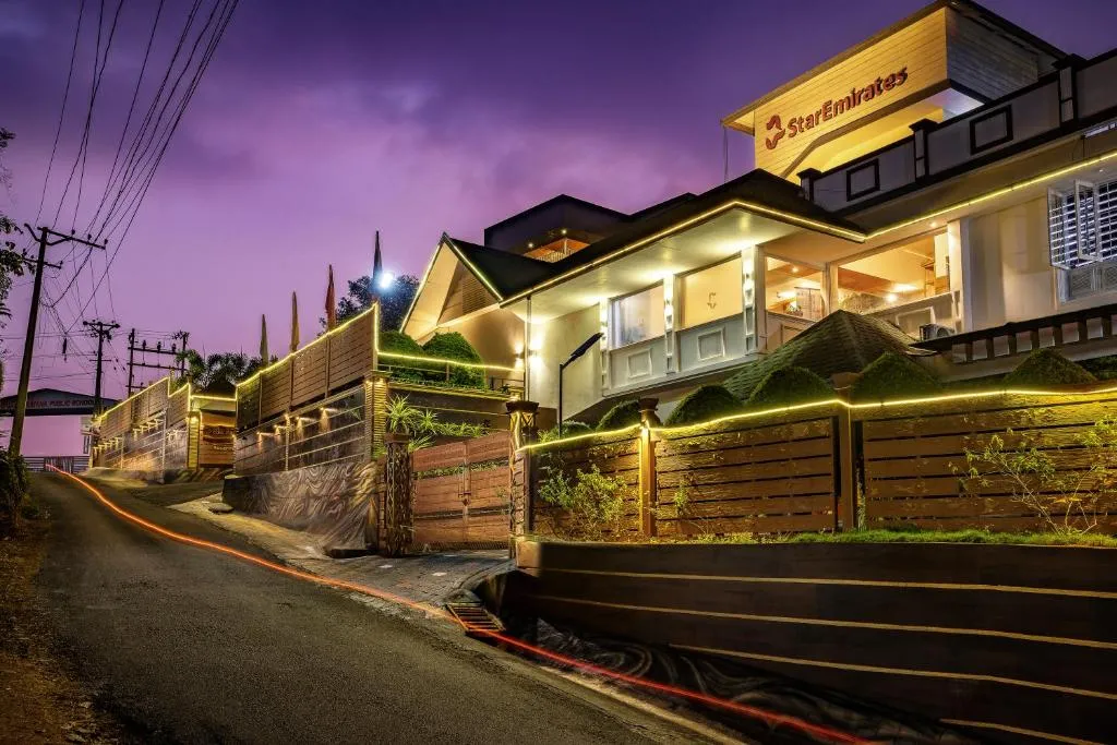 Star Emirates Luxury Resort and Spa, Munnar，位于Anachal的酒店