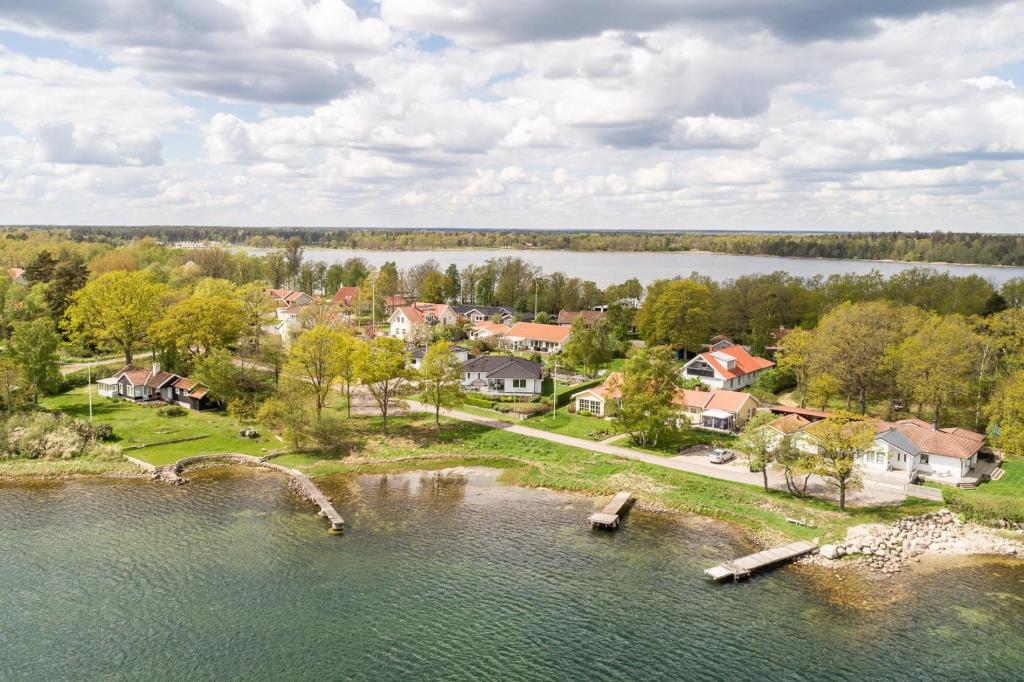 Guest House Near The Sea - With Sea View, Kalmar