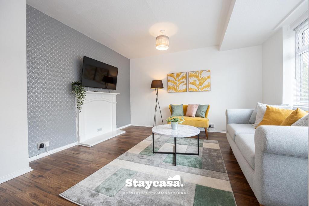 Spacious Cosy Cove With Large Driveway And Garden, Wythenshawe