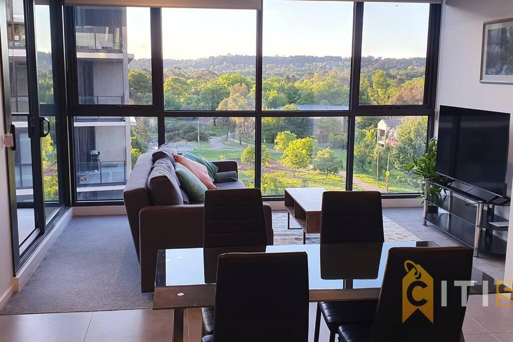 Lovely in Lyneham - 1bd 1bth Apt, Canberra