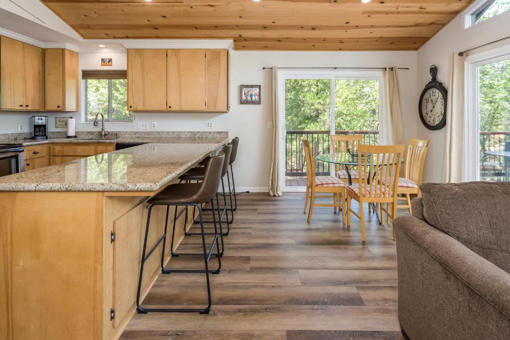 Quittin Time, Arnold