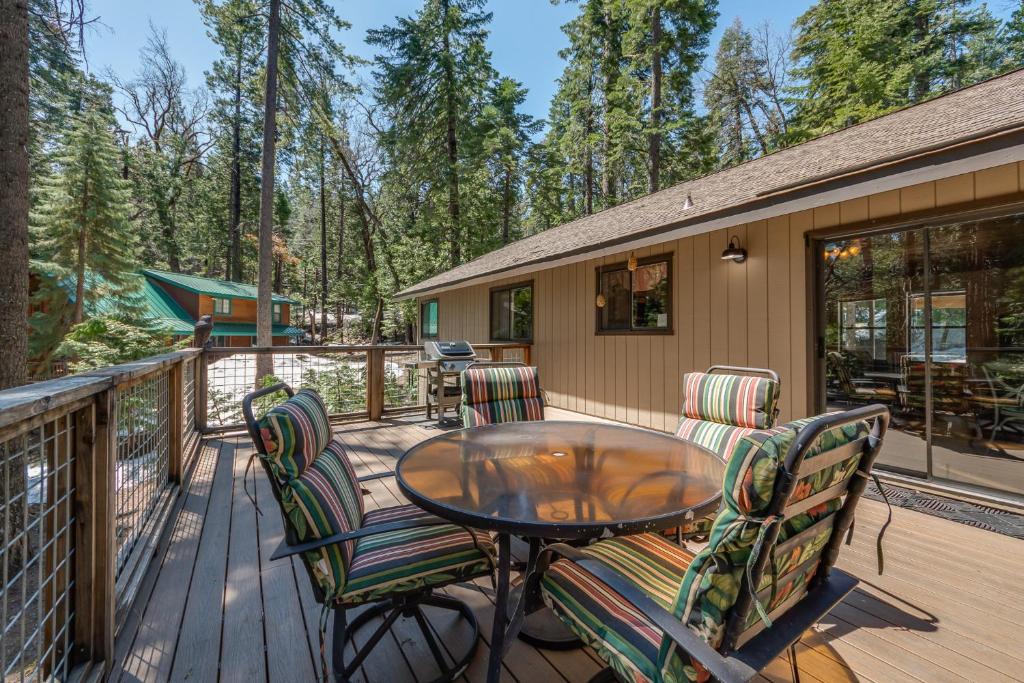 Lucky Cub Cabin, Dorrington