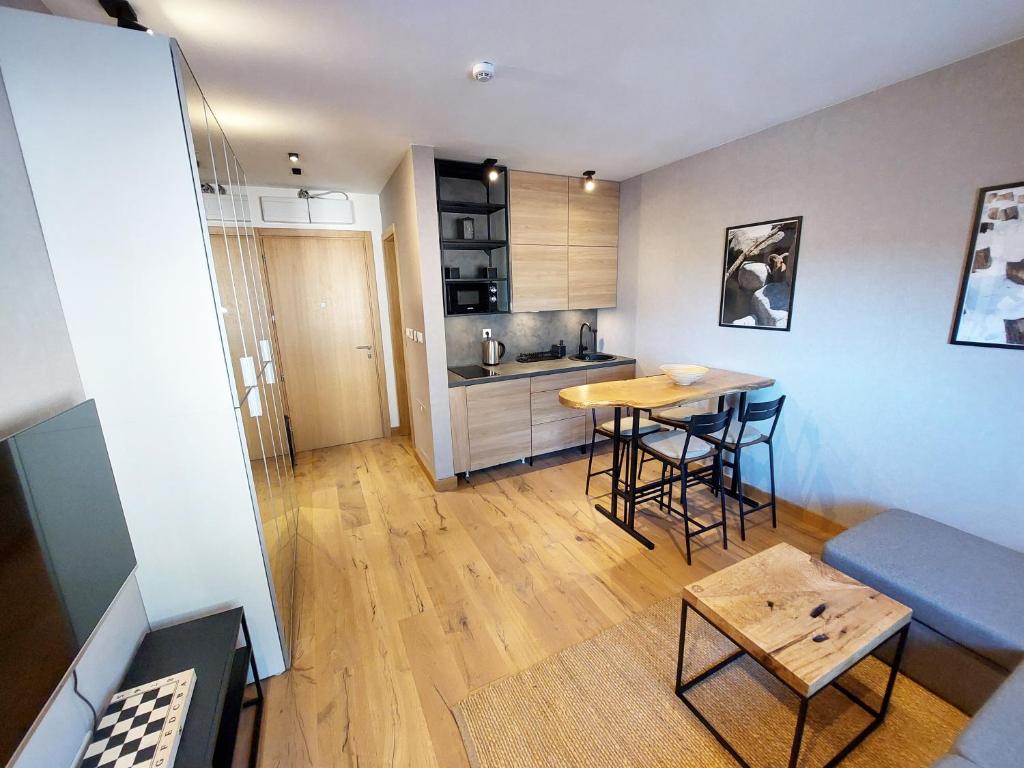 Apartment C519 - Aparthotel Vučko Jahorina - Private Host - 2