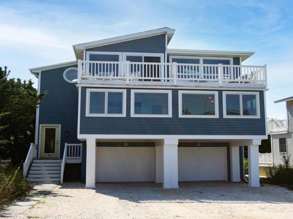 Ocean-Views From Multiple Decks, Harvey Cedars