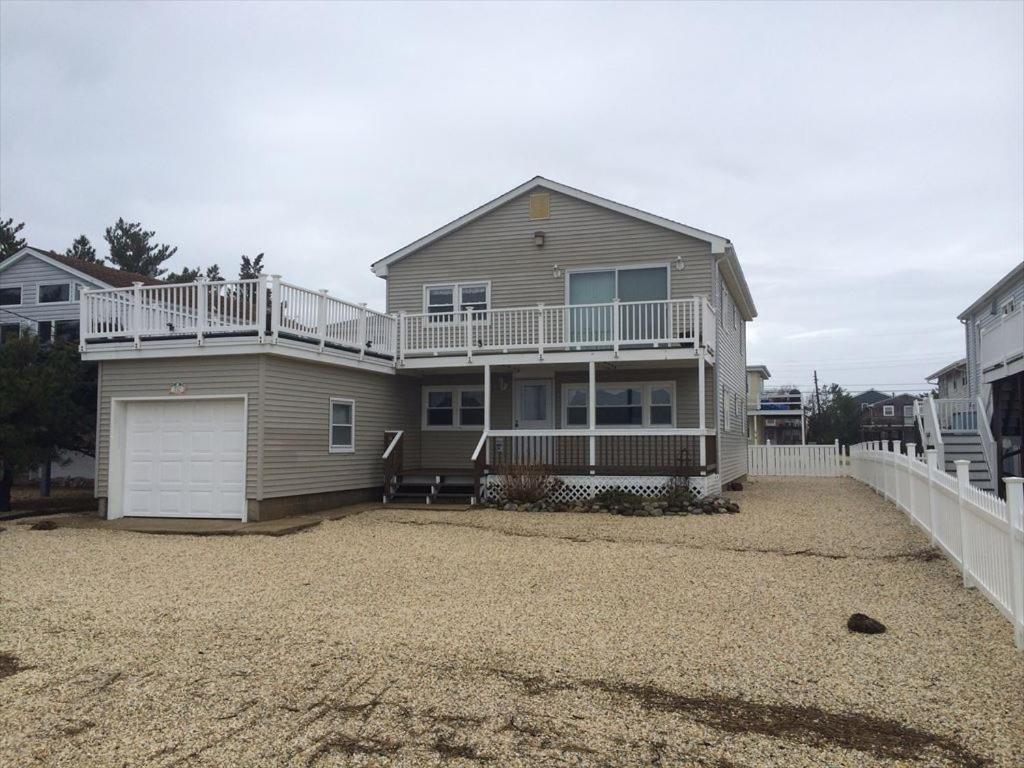 Outstanding Bayviews From This 1St Floor Duplex, Surf City