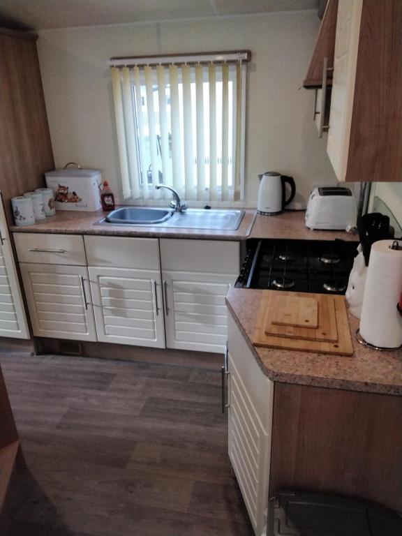 19 Laurel Close, Tattershall photo 5