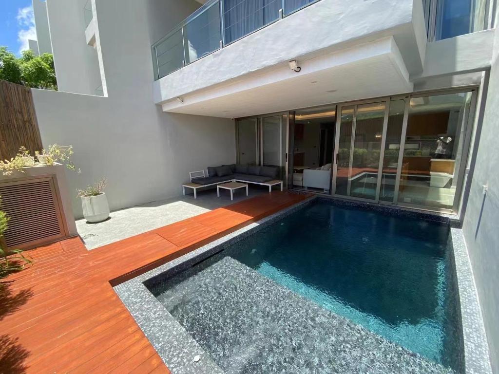 Amazing Pool 3BR Villa @ Chalong, Phuket Town
