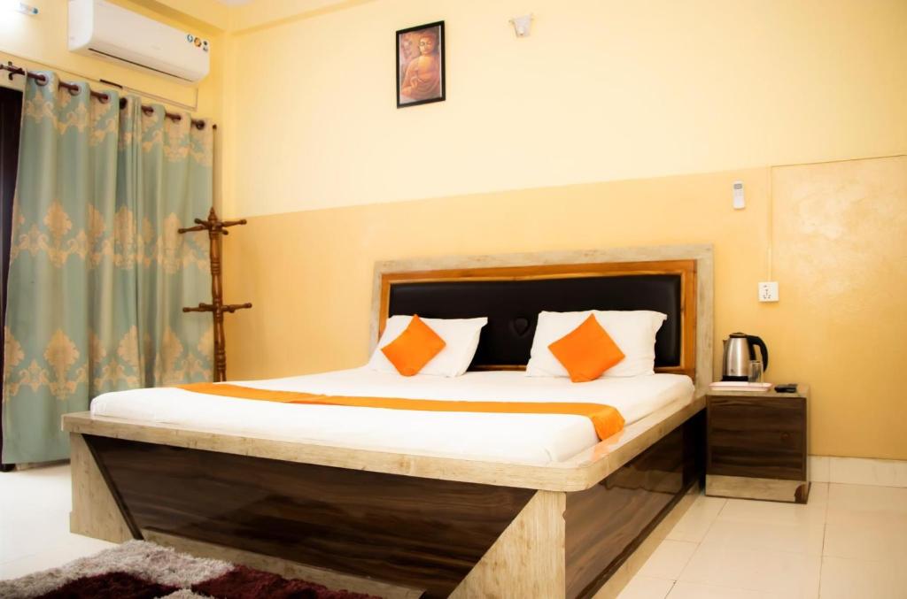3. Hotel Pa..