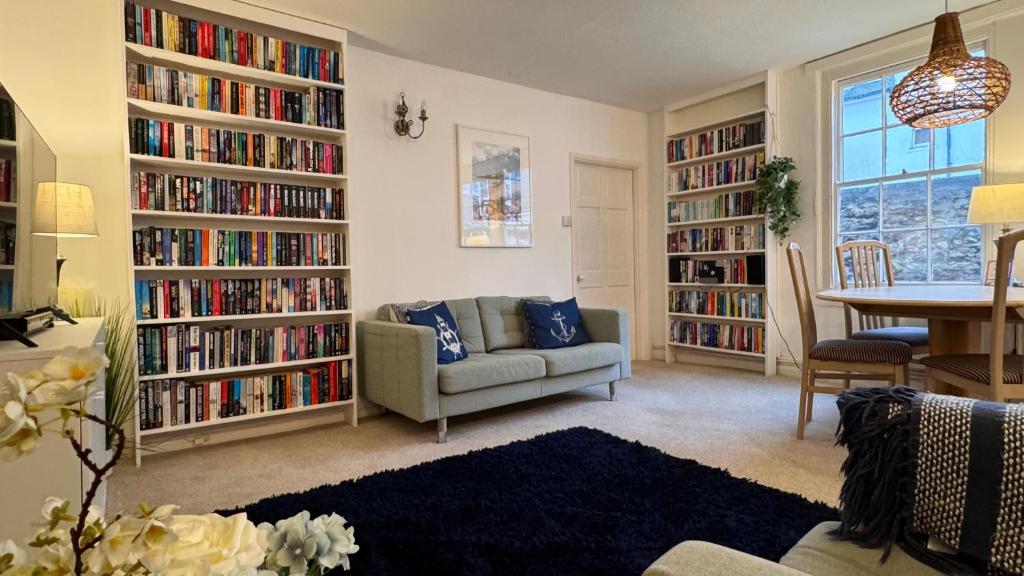 Bosun's Call, Central Dartmouth (2-Bed Apartment) photo 2