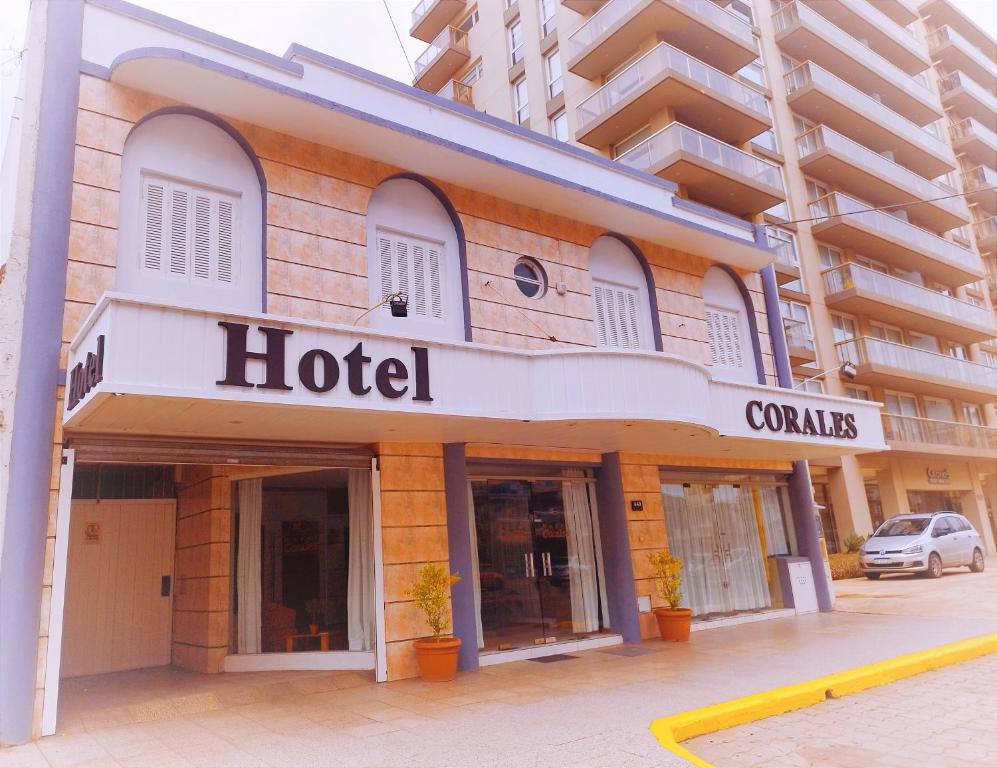 Hotel Corales - 1