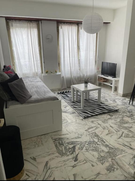 Studio 50 m de la mer - Centre - Proche mer - 1