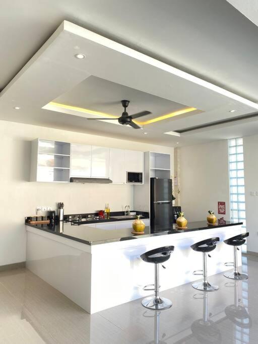 Villa Akmali Umalas 2BR with Private Pool & Jacuzzi