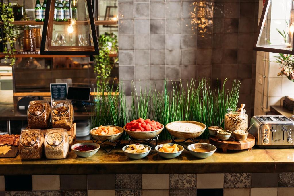 อาหารและเครื่องดื่ม