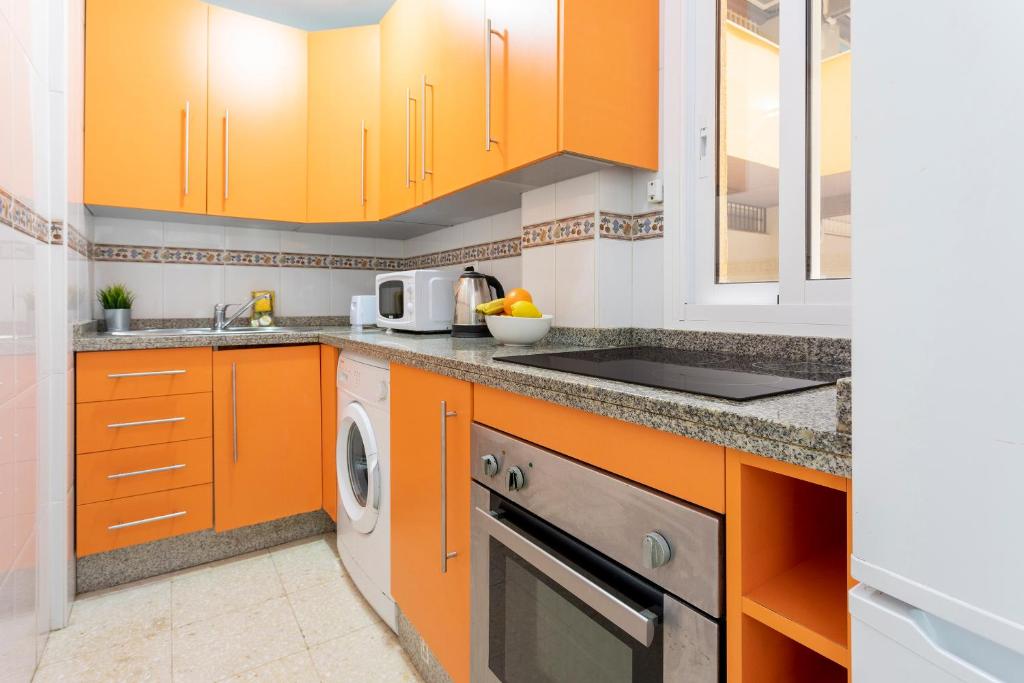 Apartamento con terraza vista mar by Rent Me - 5