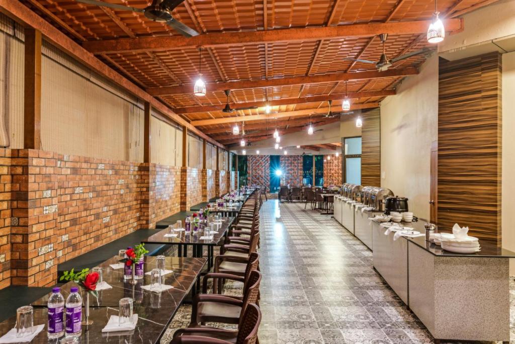 Restaurant, Retreat Heritage in Lonavala