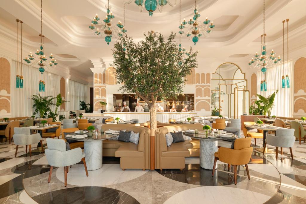 Restaurant, Raffles Al Areen Palace Bahrain in Manama