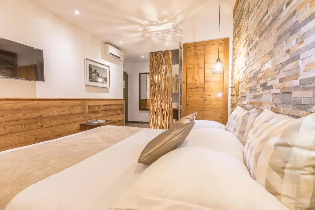 Hôtel des Princes, Chambéry Centre，位于尚贝里的酒店