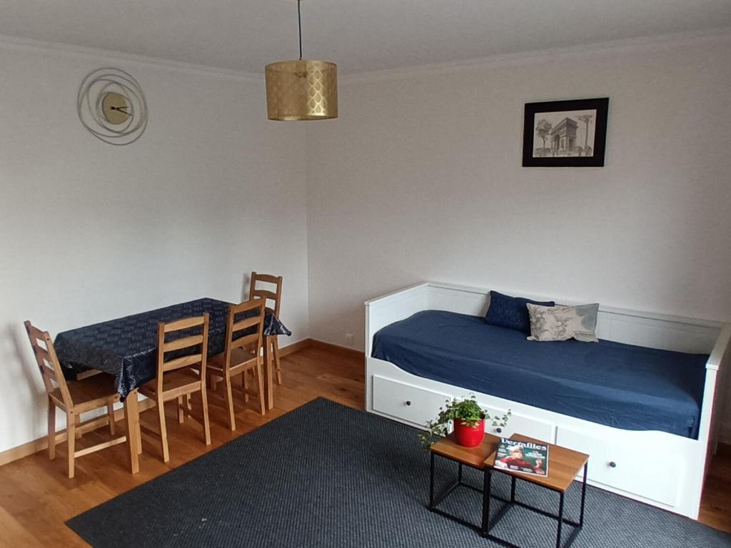 Appart à Versailles, 2 à 4 pers, avec parking, Versailles