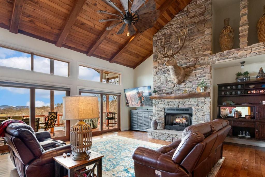 Long View, Beech Mountain