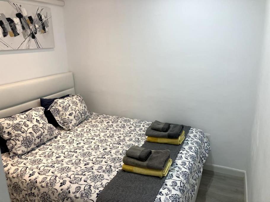 Puerto Del Carmen AirConditioned 2bed poolside apt - 5