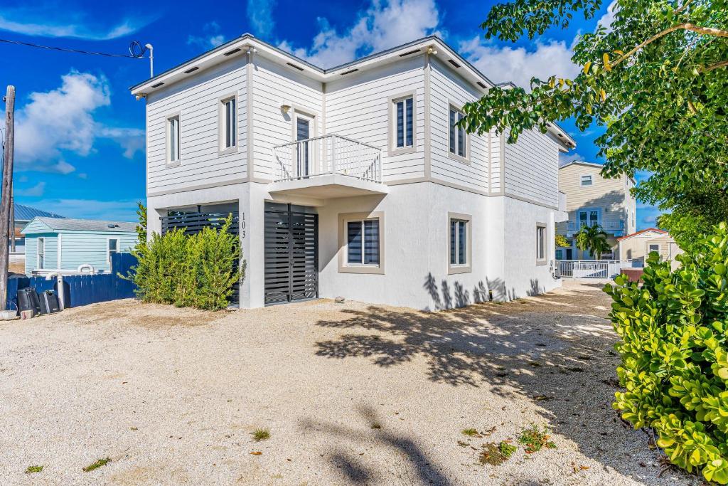 Corner Kay, Key Largo