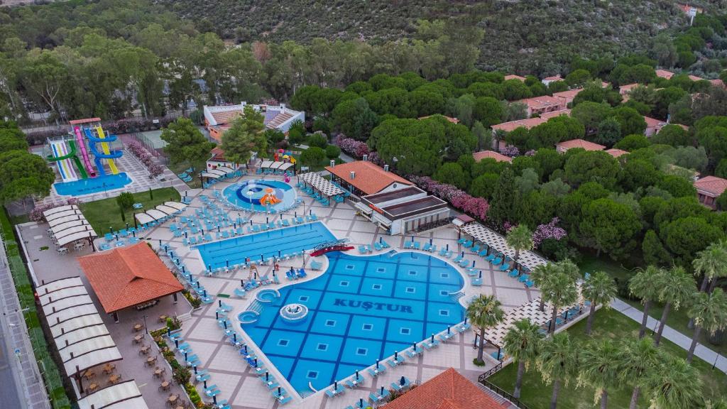 Kustur Club Holiday Village - All Inclusive — Swimming pool in Kuşadası, Aydin