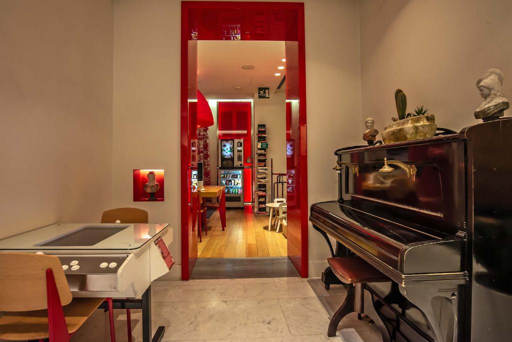 Hotel White — Dla dzieci in Rzym, Lacjum