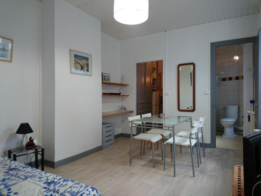 Studio N°4 Boston Conciergerie Leroy - 4