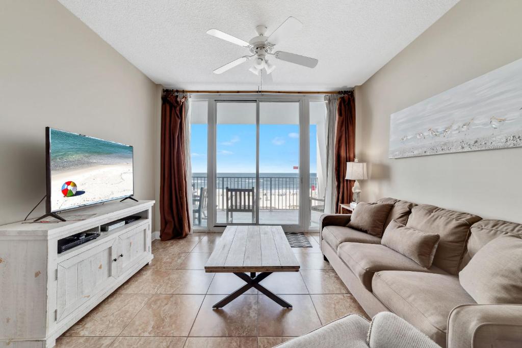 Lighthouse 305, Gulf Shores