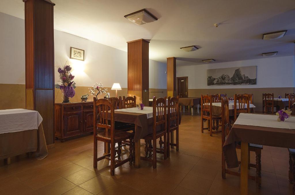 Restaurant, Arcea Mirador de Cabrales in Cabrales