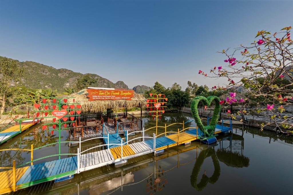 Tam Cốc Friends Bungalow Ninh Bình