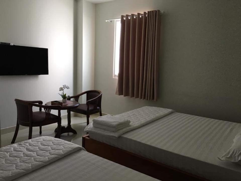 NewGrand Hotel