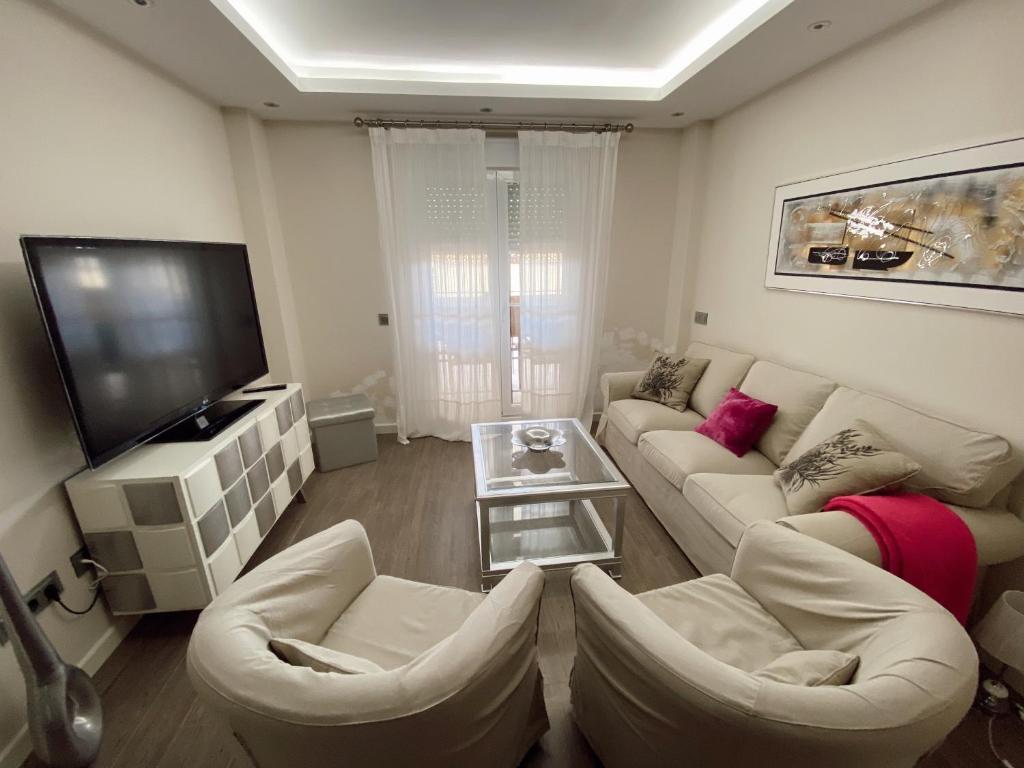 Beautiful & Cozy Apart. Pool & Parking-Downtown - 4